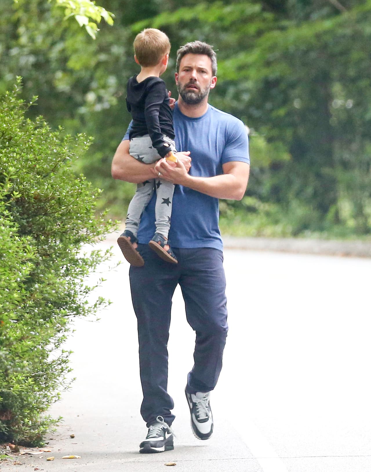 Ben y Samuel de paseo.