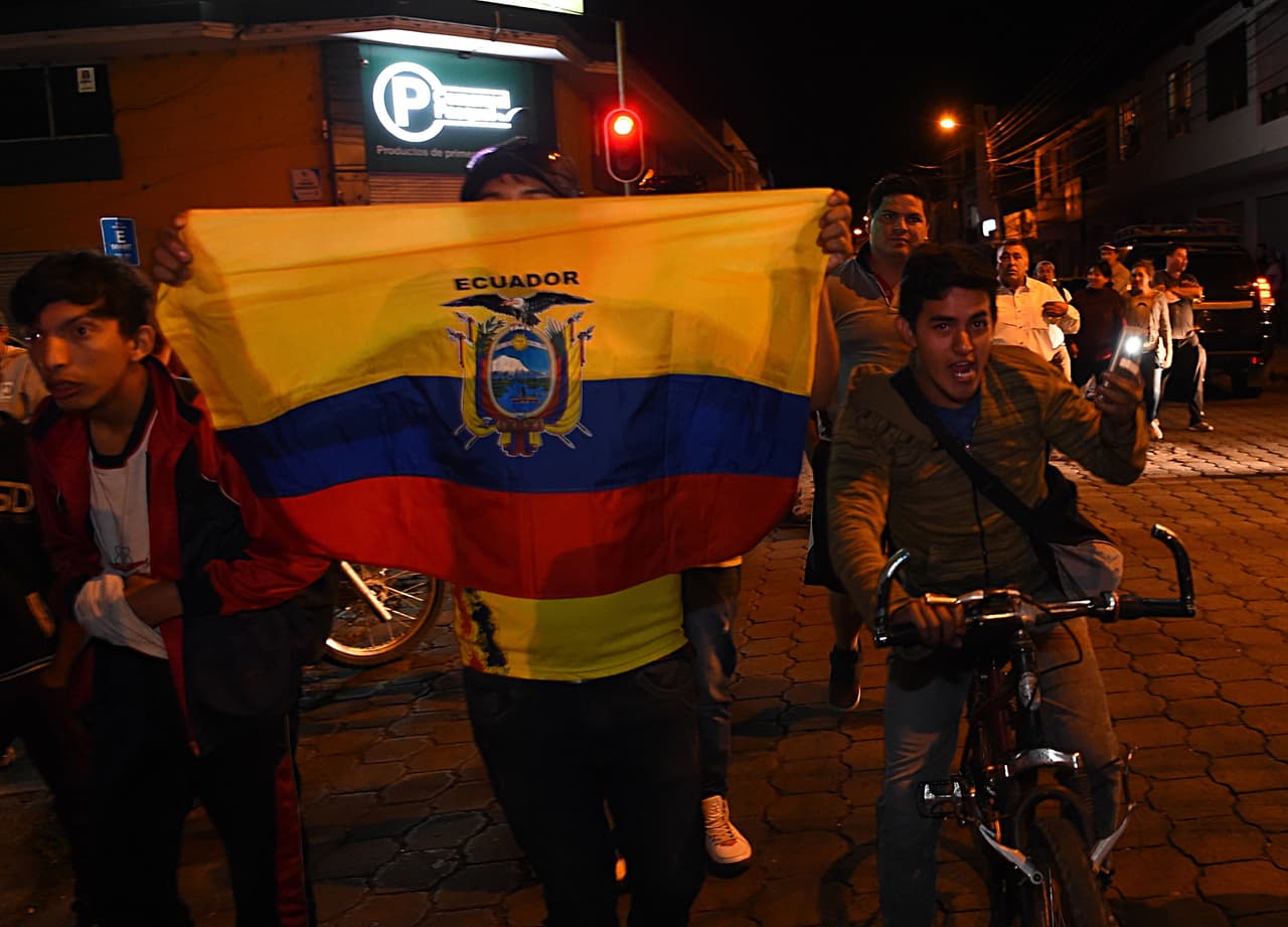 Venezolanos en Ecuador expresan su temor a una cacería humana en un grupo de WhatsApp 