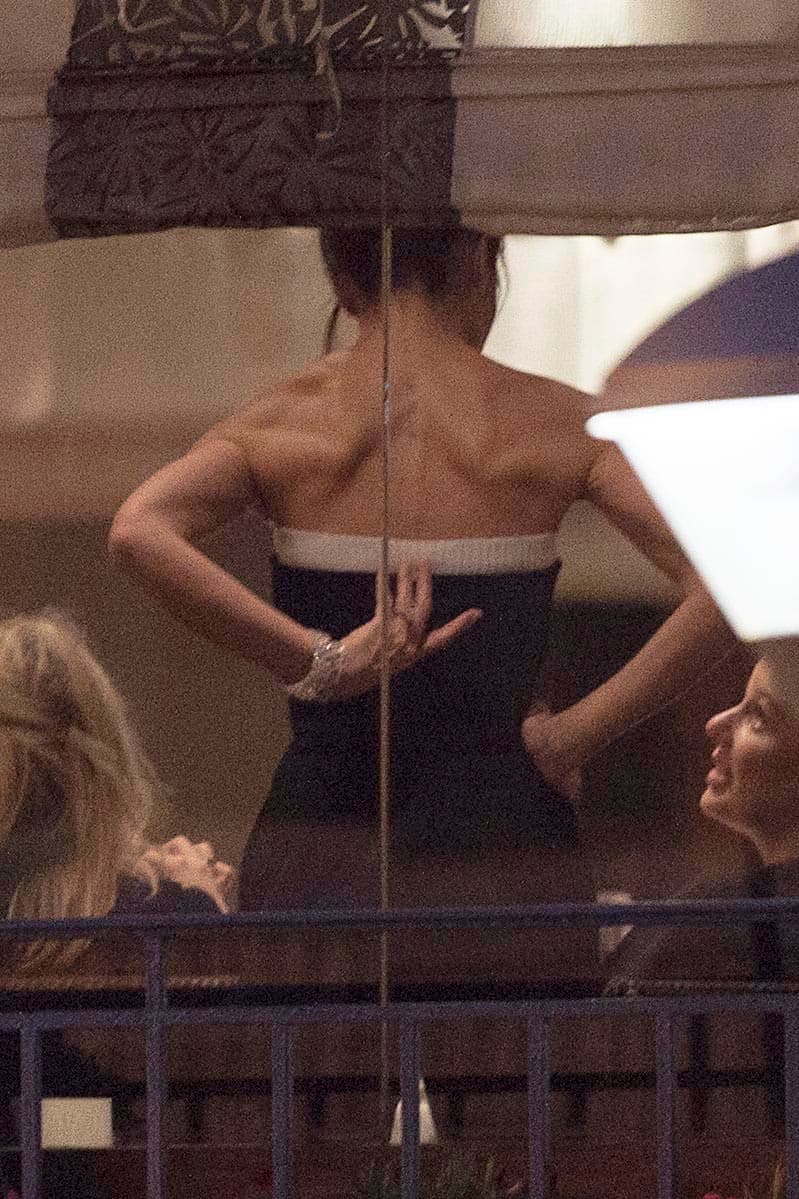 ¿Ya le molestaba su apretado atuendo?