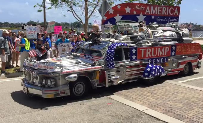 El Trump Mobile de Karl Lindroos, un simpatizante de Trump de Palm Beach.