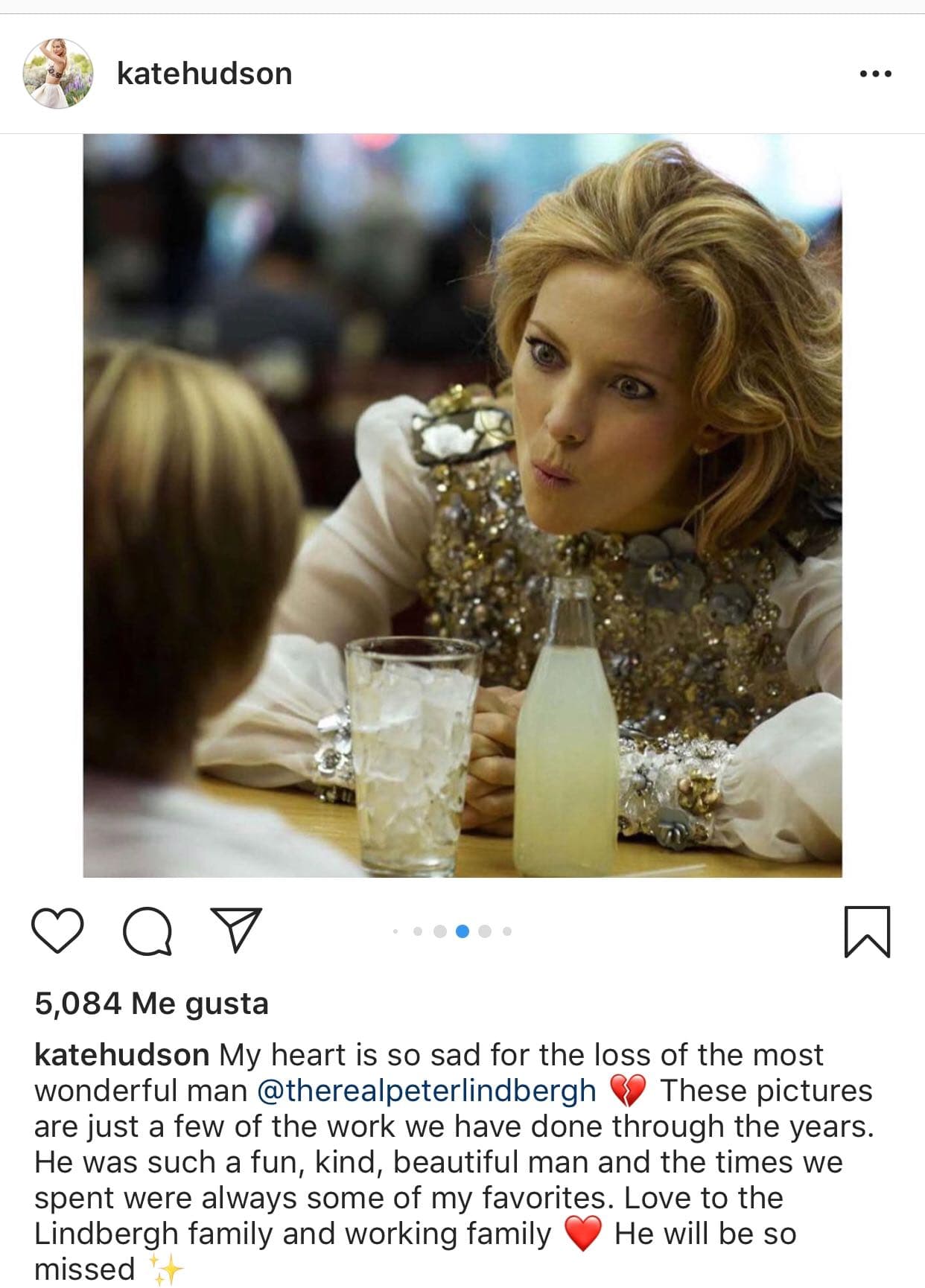 Kate Hudson publicó en Instagram
<b><a href="https://www.instagram.com/p/B1_9UsNH9Xu/" target="_blank">varias imágenes</a></b> que le tomó el reconocido fotógrafo y expresó: "Mi corazón está tan triste por la pérdida de un increíble hombre, Peter Lindbergh. Estas fotografías son sólo un poco del trabajo que hizo a lo largo de los años".