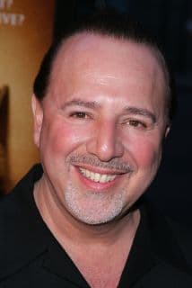 El ejecutivo también es padre de otros dos hijos: Michael y Sarah, que tuvo en su primer matrimonio con Lisa Clark.
<br>