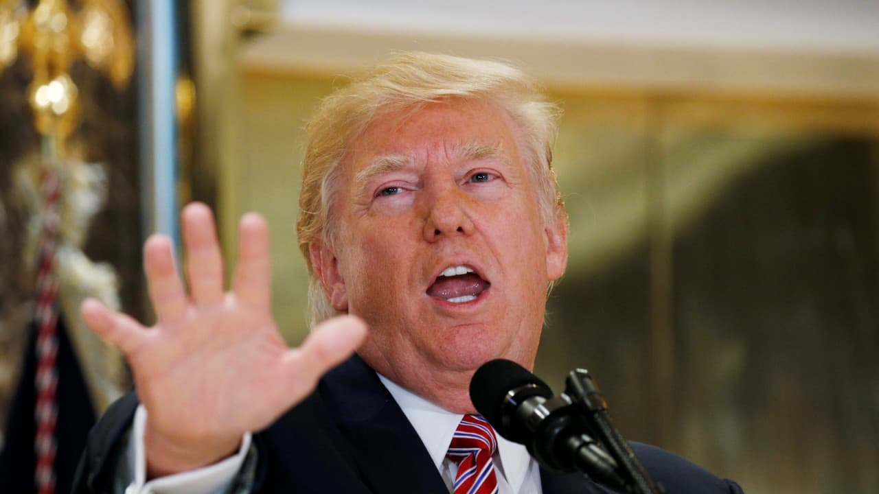 Trump culpa ahora también a la izquierda radical de la violencia en Charlottesville y provoca un aluvión de críticas