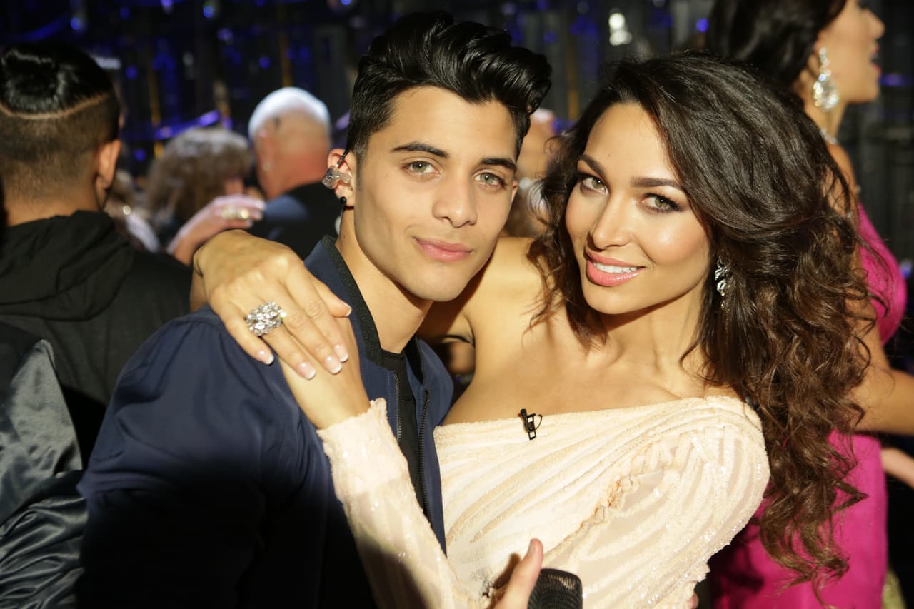 Christopher, Zabdiel, Erick, Richard y Joel regresaron a Univision como estrellas para interpretar su nuevo éxito ‘Tan fácil’, en una noche llena de glamour y belleza para los chicos ganadores de La Banda.