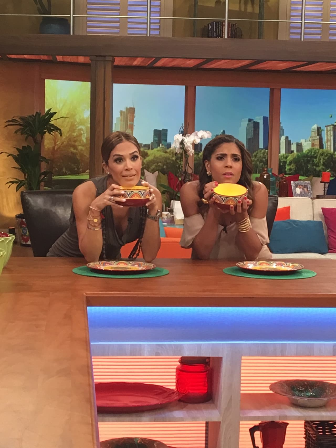 Lanzando suspiros y nuestra cocina estaba que ardía con los talentos de Franco Noriega.