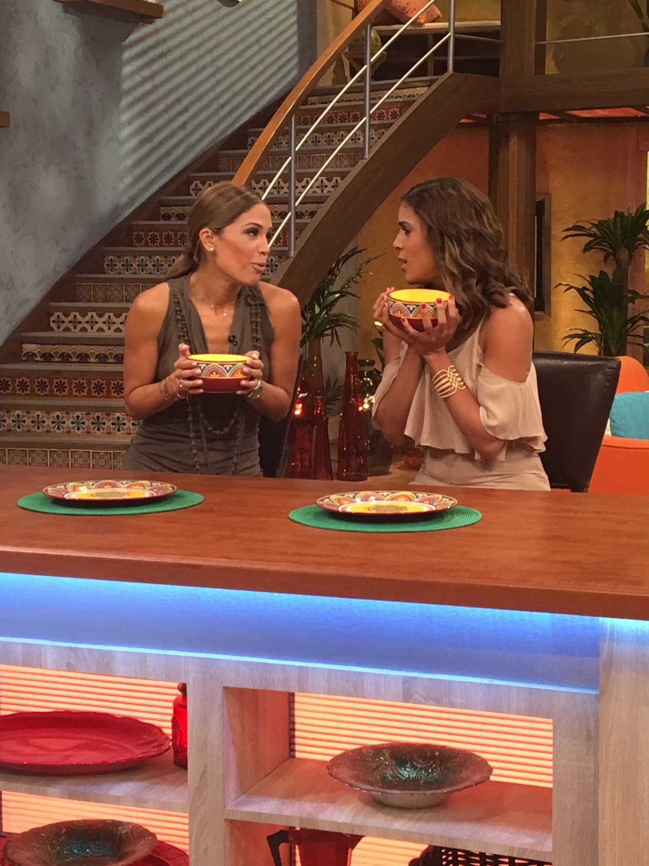 ¡Ay comadre! Nosotras también lucimos muy sexys.