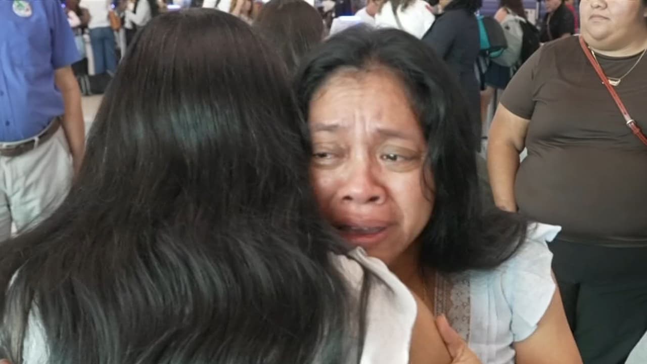 "Tengo la frente en alto": Madre se autodeporta a Guatemala tras vivir 30 años en EEUU