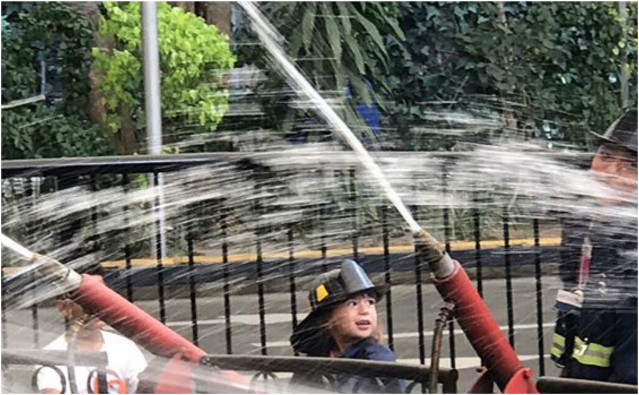 "Hoy tocó el día de ser grande", dijo la orgullosa mamá de Michelle, que en unas semanas más cumplirá tres años.