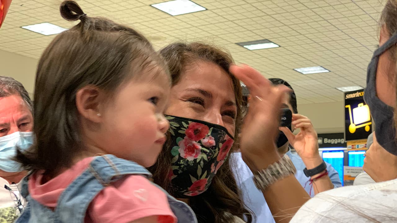 <a href="https://www.univision.com/local/houston-kxln/dreamer-karumi-reyes-visa-eeuu-mexico-daca-houston-fotos">Karumi</a> no se esperaba esa mala noticia con la que pensó que truncaría todos sus sueños.