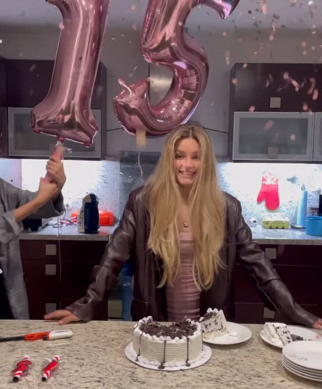 Cuatro años después, participó en la puesta en escena 'Tú no existes'.
<br>