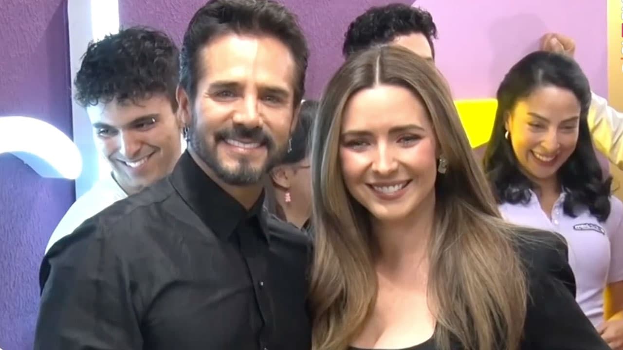 Ariadne Díaz revela cómo reaccionó su pareja al saber que actuaría con su ex José Ron