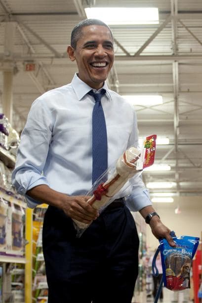 Medios aseguran que en estos dos regalos Barack Obama habría gastado más de cuarenta dólares.