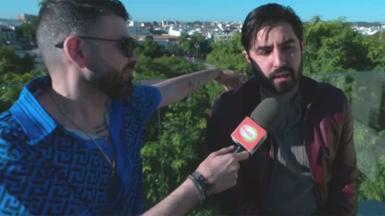 ¿A quién le dedicaría su Latin GRAMMY Joss Favela? El cantante habla de su inspiración musical