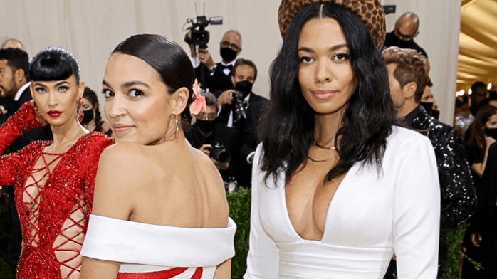 Extienden investigación a Alexandria Ocasio-Cortez por el caso de los regalos de la Met Gala 2021