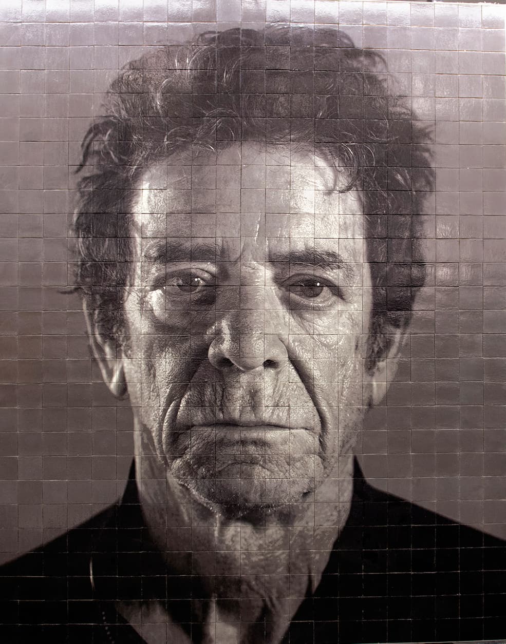 “Subway Portraits”, de Chuck Close, presenta una decena de enormes rostros de figuras del mundo de la cultura, tales como Lou Reed, Philip Glass, Kara Walker e incluso el mismo artista.