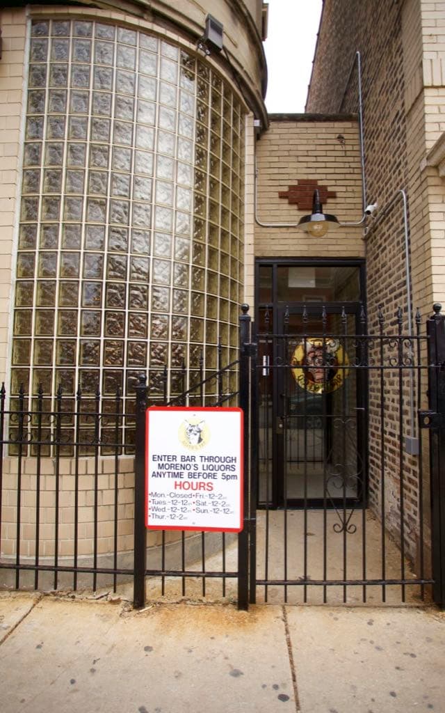 Osito's Tap en La Villita