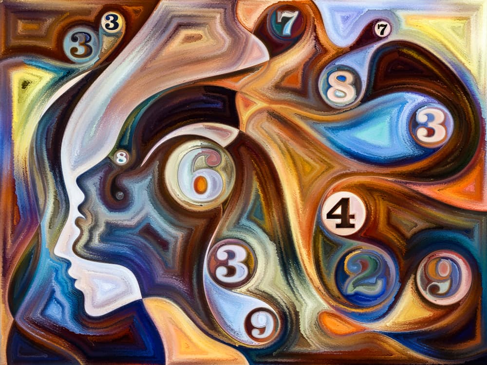 <b><u>Si tu sendero de la vida es el Número Tres</u></b>
<br>
<br>
<i>Tu vibración es “lo placentero”</i>
<br>
<br>Eres el tres, el número del entusiasmo y lo agradable, los viajes y la alegría del vivir, el número del triángulo, creativo y feliz, imaginativo y enérgico. Es el número de la creatividad pues es el resultado de la suma del 2 + 1, es decir, del principio receptivo femenino del 2 sumado con el principio masculino del 1.