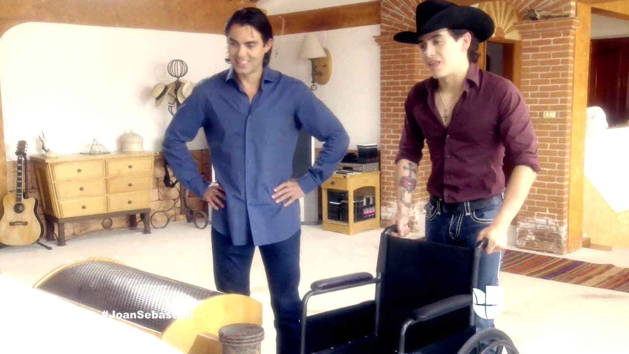 José Miguel y Julián decidieron comprarle una silla de ruedas para que pudiera moverse mejor.