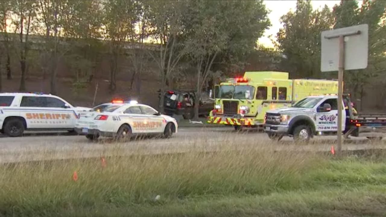 La mujer recibió un impacto de bala en la cabeza. La investigación continúa.