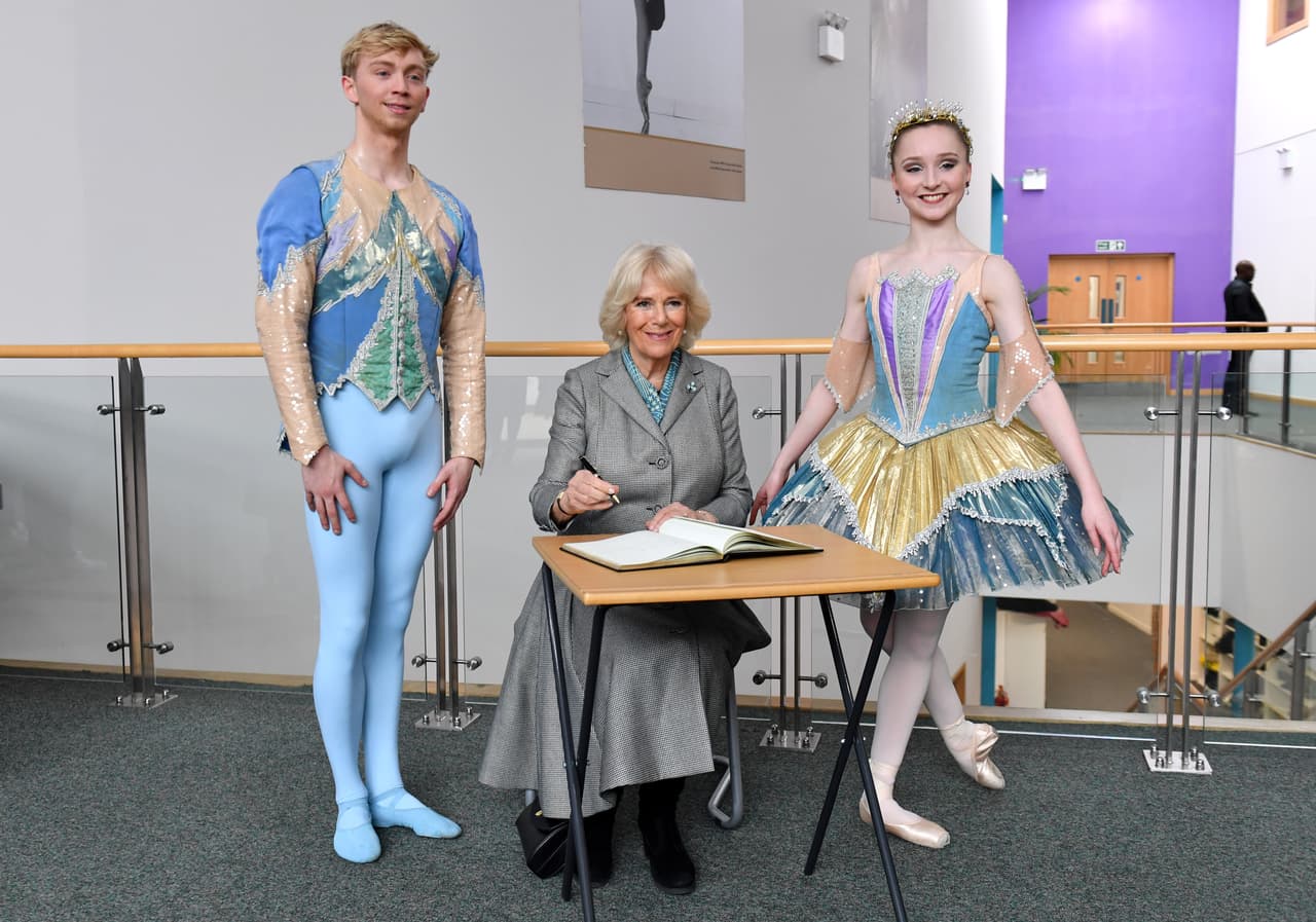 Su incursión en esta técnica no ha sido fácil, comenzó con un poco de escepticismo y con la certeza de que sería divertido, pero la práctica le ha hecho darse cuenta de que es un baile que requiere de toda su concentración.