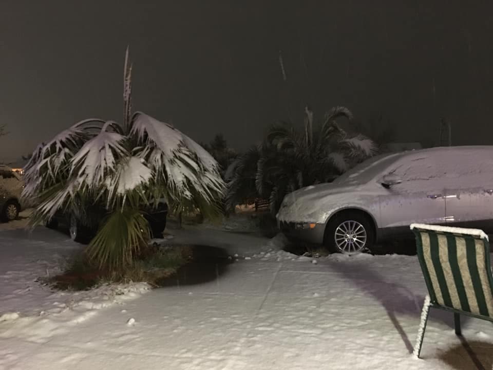 Hesperia, California, también se vistió de blanco. Foto de Angeli Vaz.
