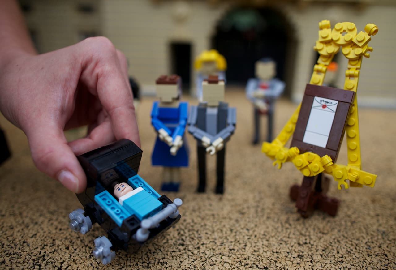 Estas escenas, en cambio, fueron expuestas en la estación en Londres del parque temático.