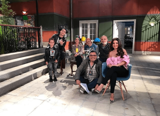 Los inquilinos en una posible junta de 'Vecinos'...