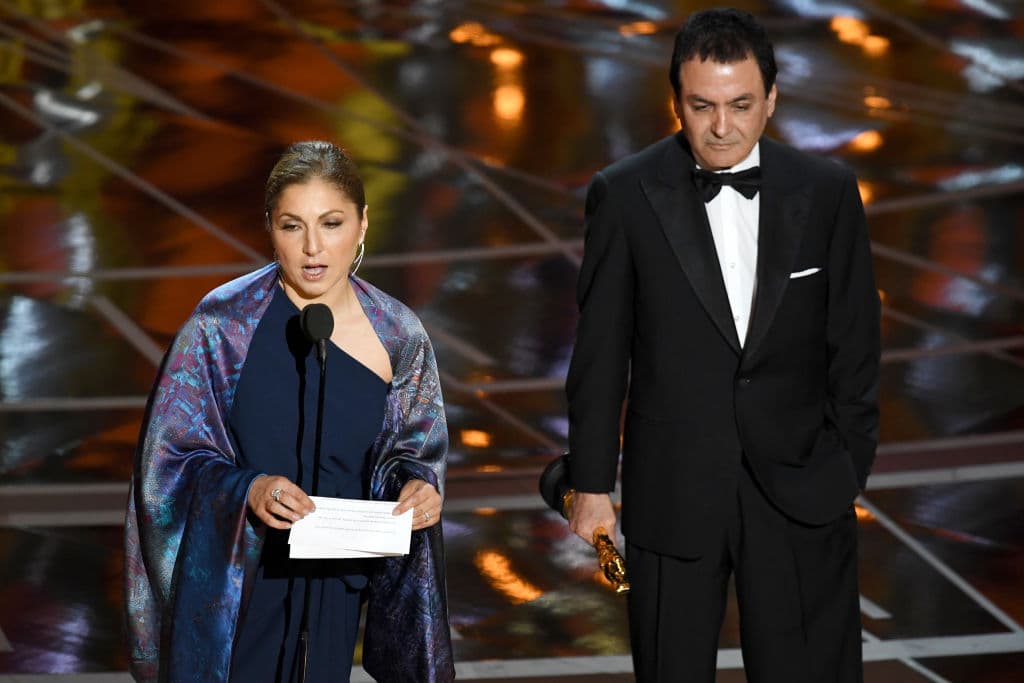 Director iraní ganador del Oscar envía un mensaje contra la "ley inhumana" de Trump que veta a inmigrantes de siete países