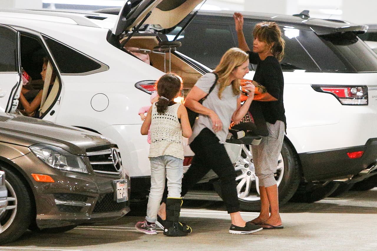 Esperamos que Halle vaya superando poco a poco este mal momento.