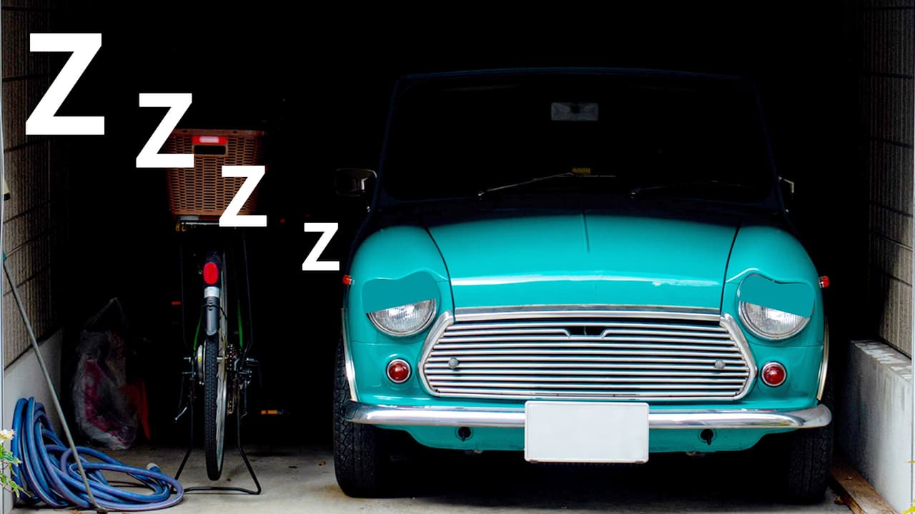 Todos debemos hacer nuestra parte para evitar la propagación del coronavirus. Anteriormente, vimos 
<a href="https://www.univision.com/carros/consejos-de-carros/coronavirus-como-desinfectar-tu-carro-sin-danar-los-materiales-de-la-cabina-fotos"><u>cómo desinfectar el interior de un carro sin dañar los materiales</u></a>, pero la medida más recomendada es sin duda el distanciamiento social, lo que ha llevado a muchos a quedarse en casa y a dejar sus autos estacionados por más tiempo de lo normal.