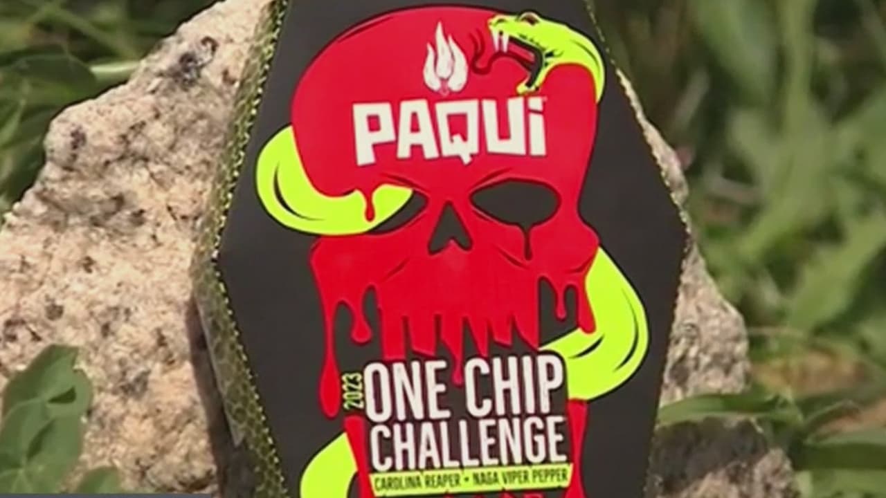 Retiran productos de Paqui del mercado por el peligroso reto de TikTok que reclamó la vida de un adolescente