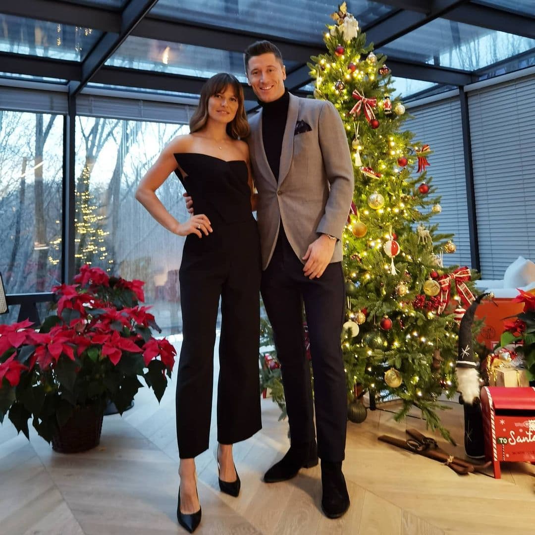 Lewandowski | Las personalidades del balompié desearon felices fiestas a través de sus redes sociales.