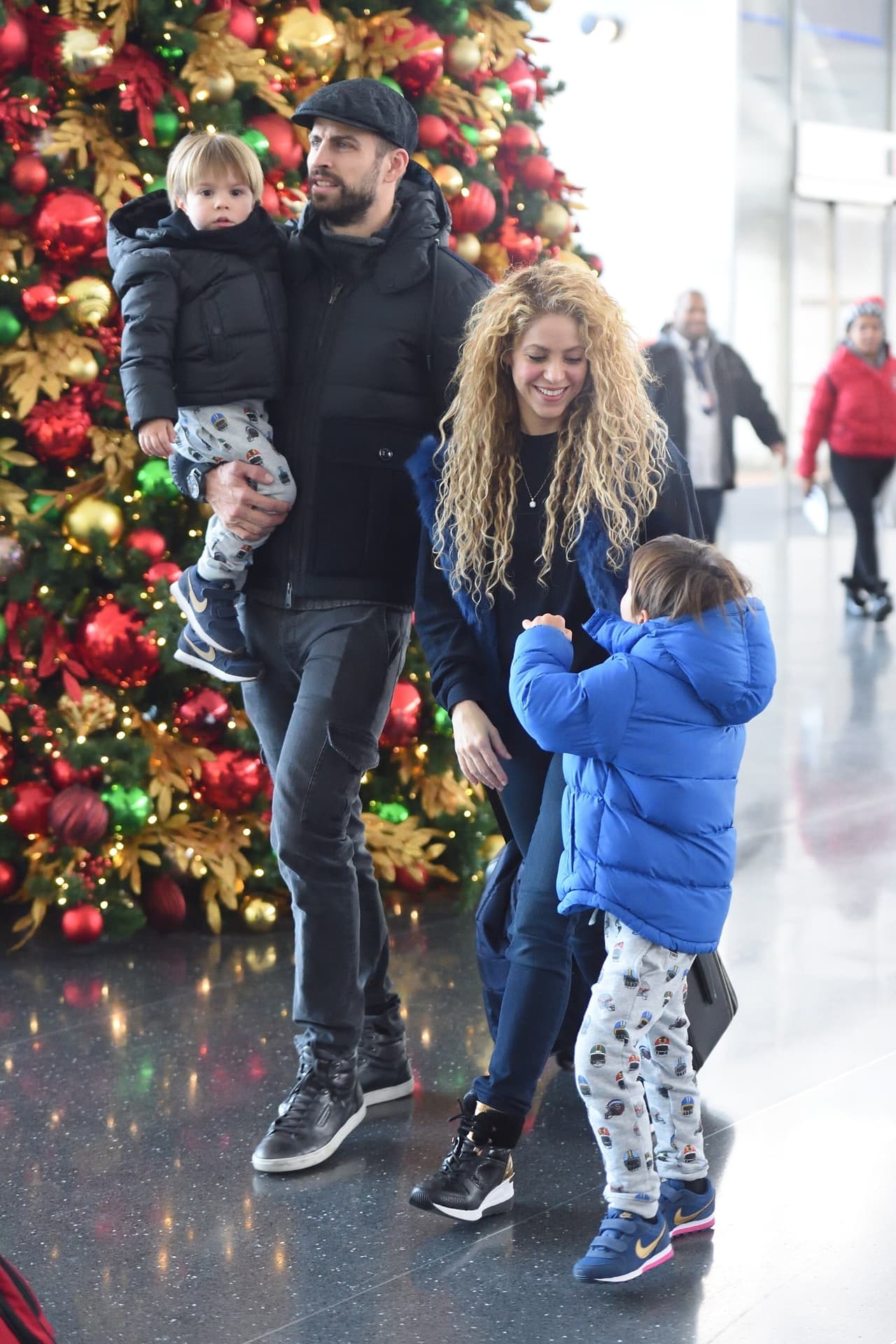 Shakira pospuso su gira el pasado mes de noviembre luego de que sufriera una hemorragia en sus cuerdas vocales.