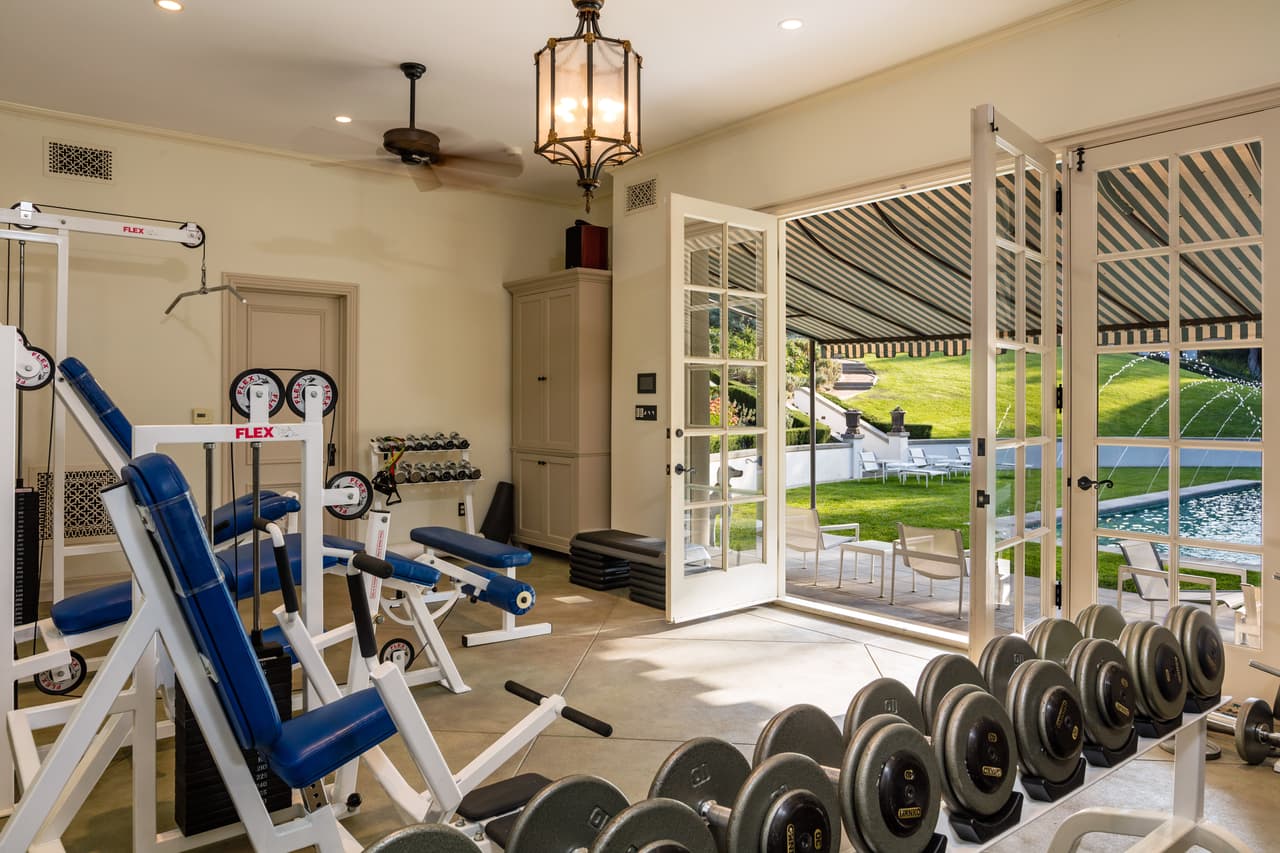 Photo © 2017 Splash News/The Grosby Group EXCLUSIVE Los Feliz, April 14, 2017. Angelina Jolie splashes out nearly $25 million on a six-bed-home in Los Feliz, CA. The six-bed, 10 bathroom property, set on 2.1 acres, once belong to Cecil B. DeMille. The home originally sold for $28,000 in 1916. The home is located in the gated area of Laughlin park, a short drive from the Los Feliz compound she shared with Brad Pitt. Aerial views of the property, land and pool.