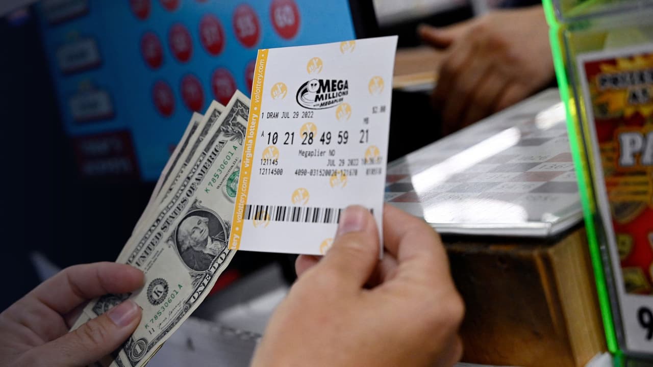 Mega Millions sortea 348 millones de dólares que acumulaba y una persona los gana en Virginia