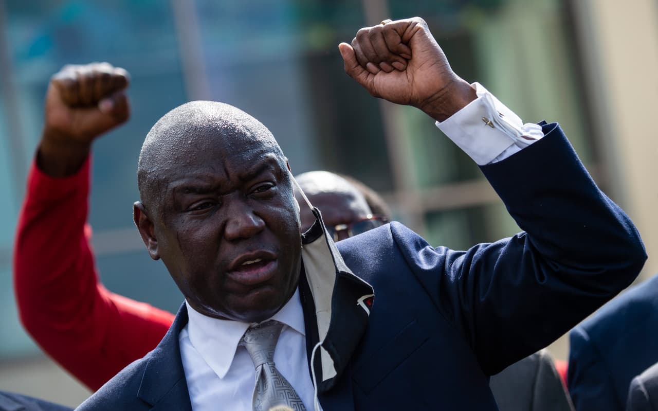 El abogado de la familia de George Floyd respalda a Royce West para el Senado por Texas