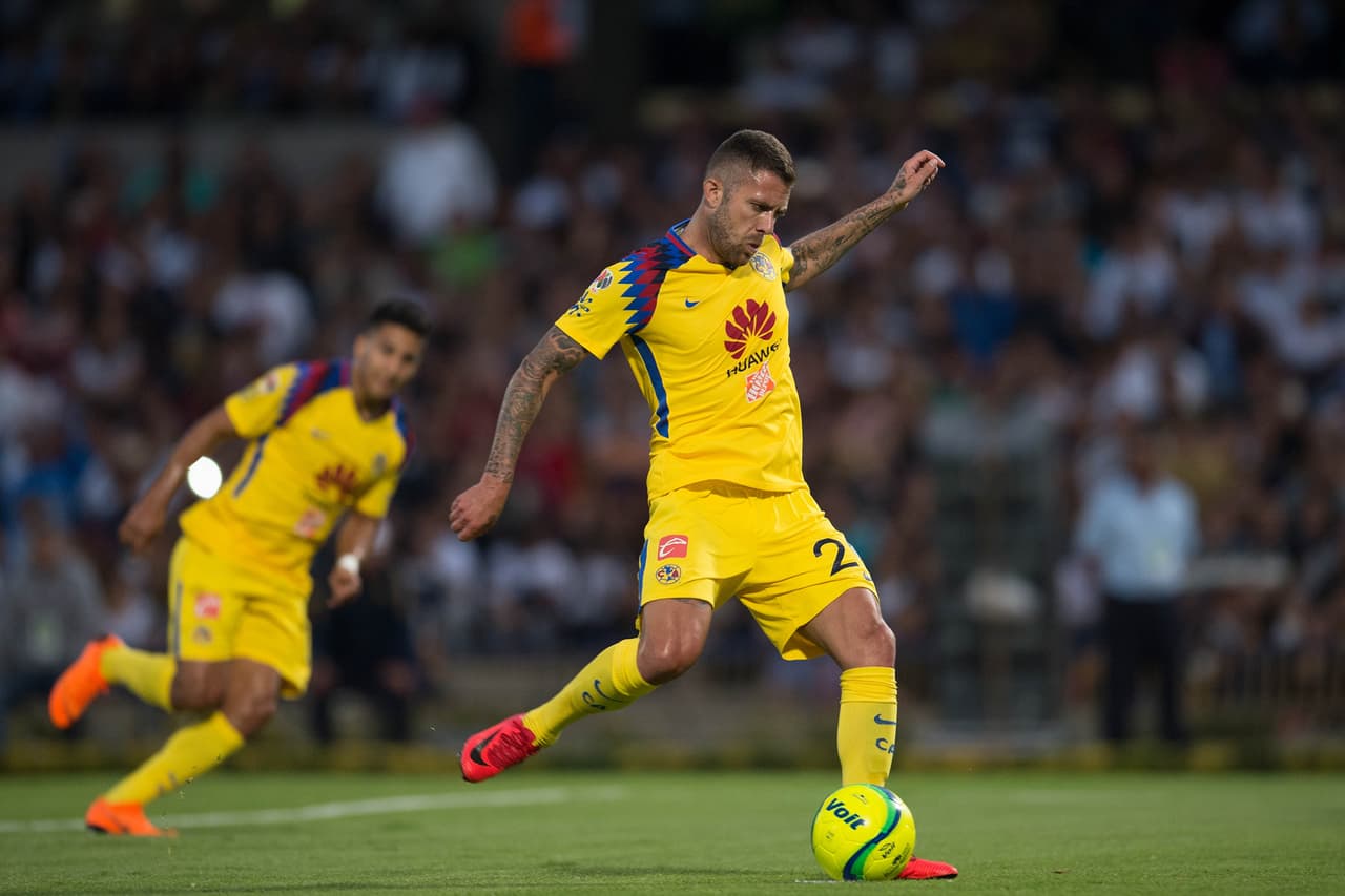 El francés Jérémy Menez puso el 0-2 de visitante en el penalti al minuto 30 del primer tiempo.