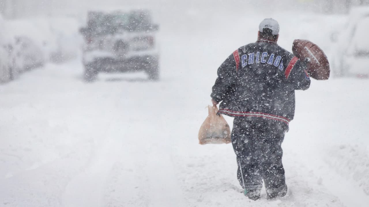 Chicago se prepara para hacerle frente a una tormenta invernal