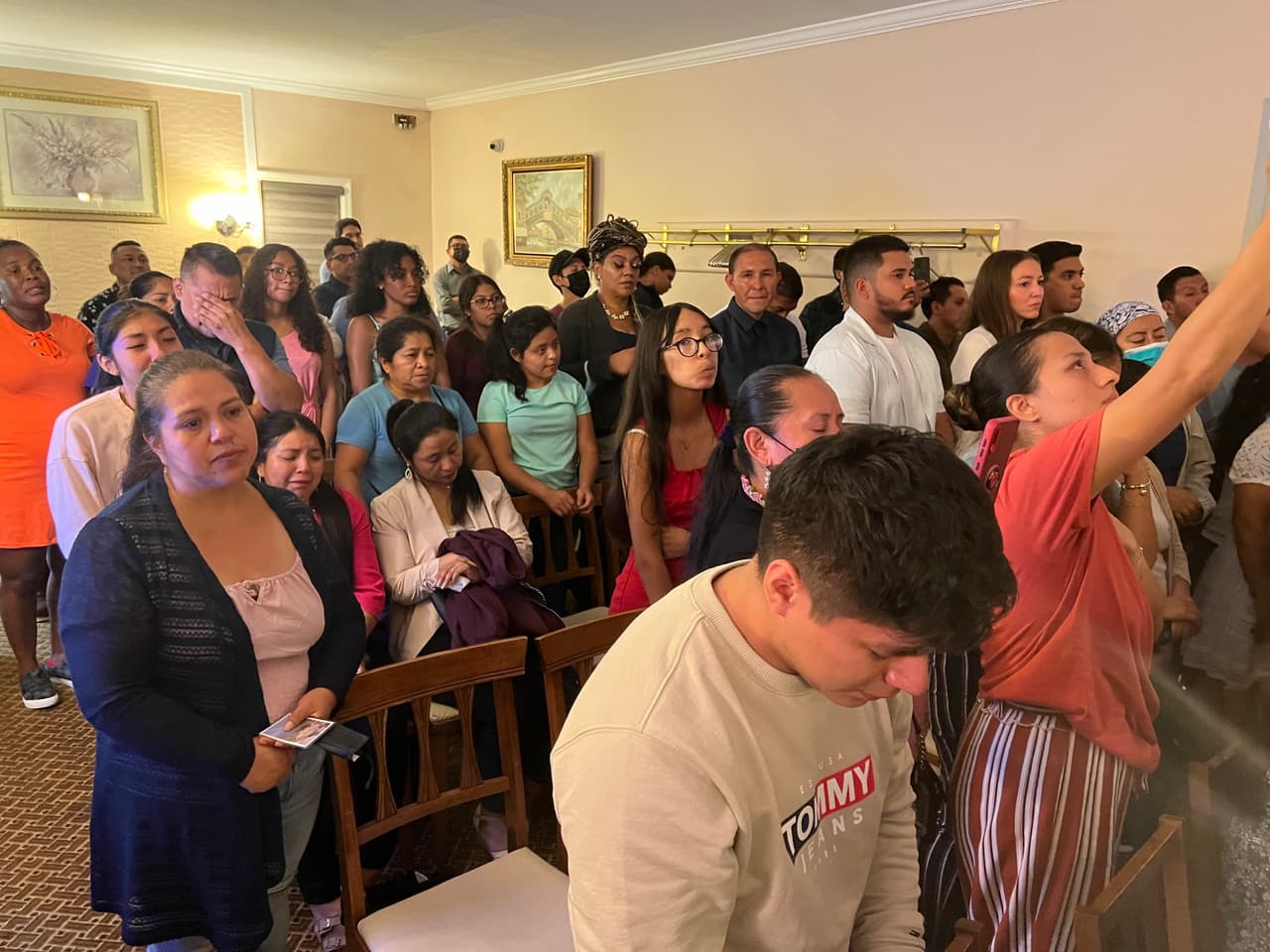 Familiares le revelaron que, para poder estar presente en este servicio, Jennifer Reyes tuvo que recurrir a la 
<b>ayuda de calmantes, para aguantar tanto dolor. </b>
<br>