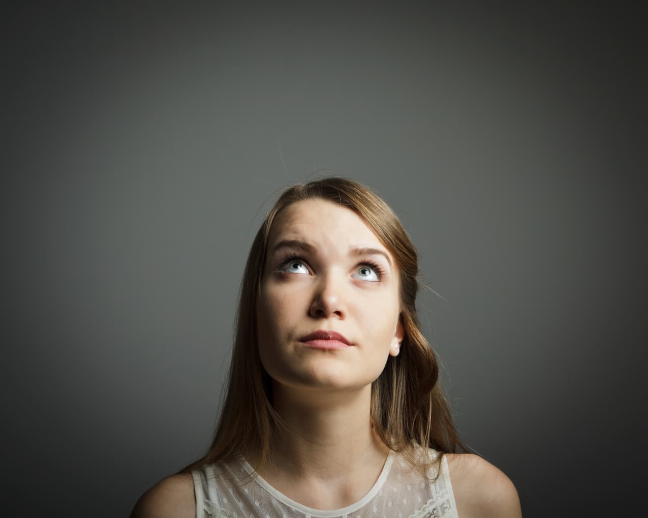 Si permites que aniden en tu mente las ideas hipocondríacas, pesimistas y negativas de los demás no podrías disfrutar todo lo bueno que ahora se augura para ti. Separa siempre la realidad de la ficción con la naturaleza lógica y racional que te caracteriza.