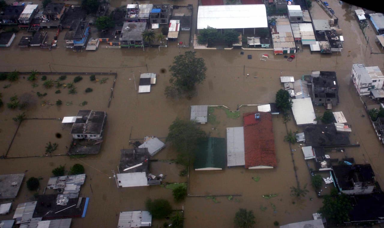 Inundación en Villahermosa, Tabasco, cuando se desbordó el río Grijalba. Octubre de 2007.