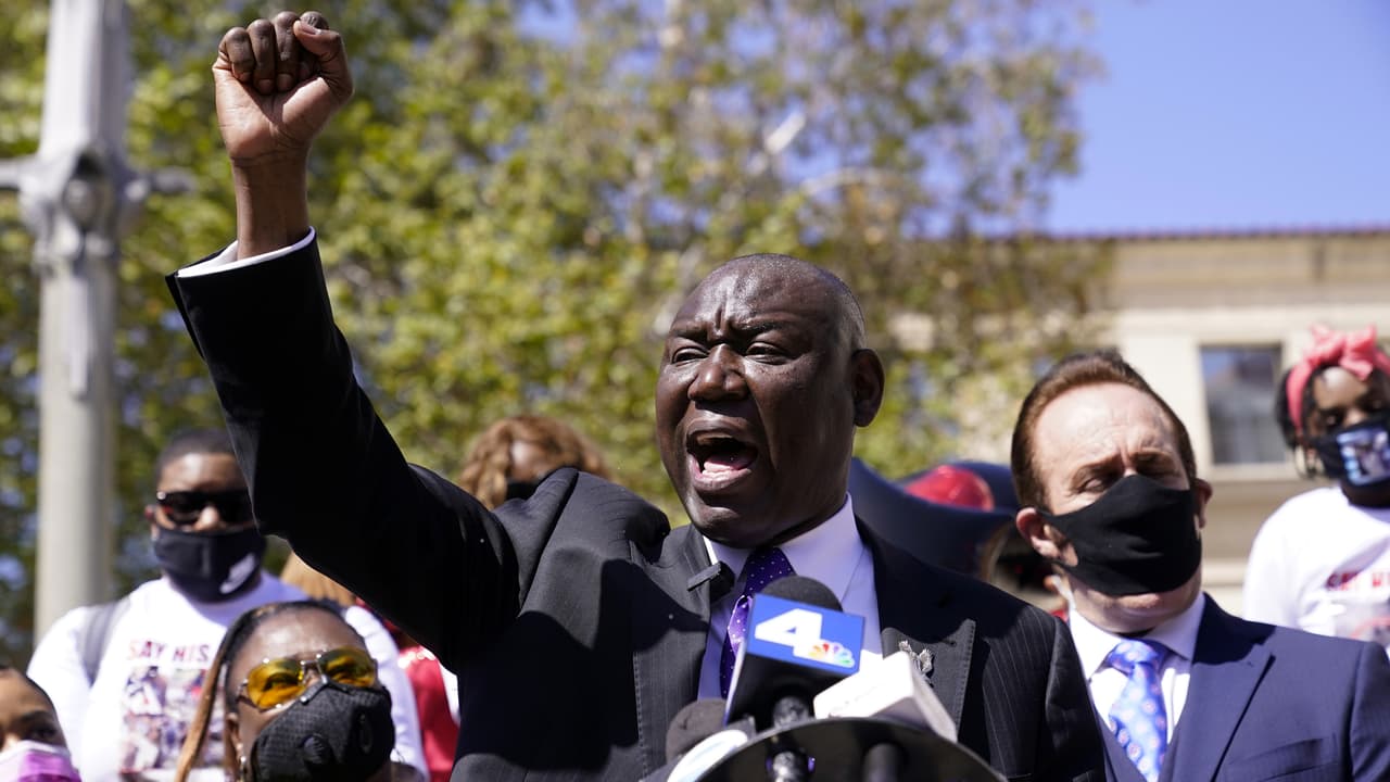 Abogados muestran evidencia en video de abuso policiaco en muerte de Anthony McClain