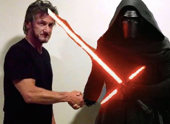 Hasta con el malvado de 'Star Wars: The Force Awakens', Kylo Ren, pudo hablar.