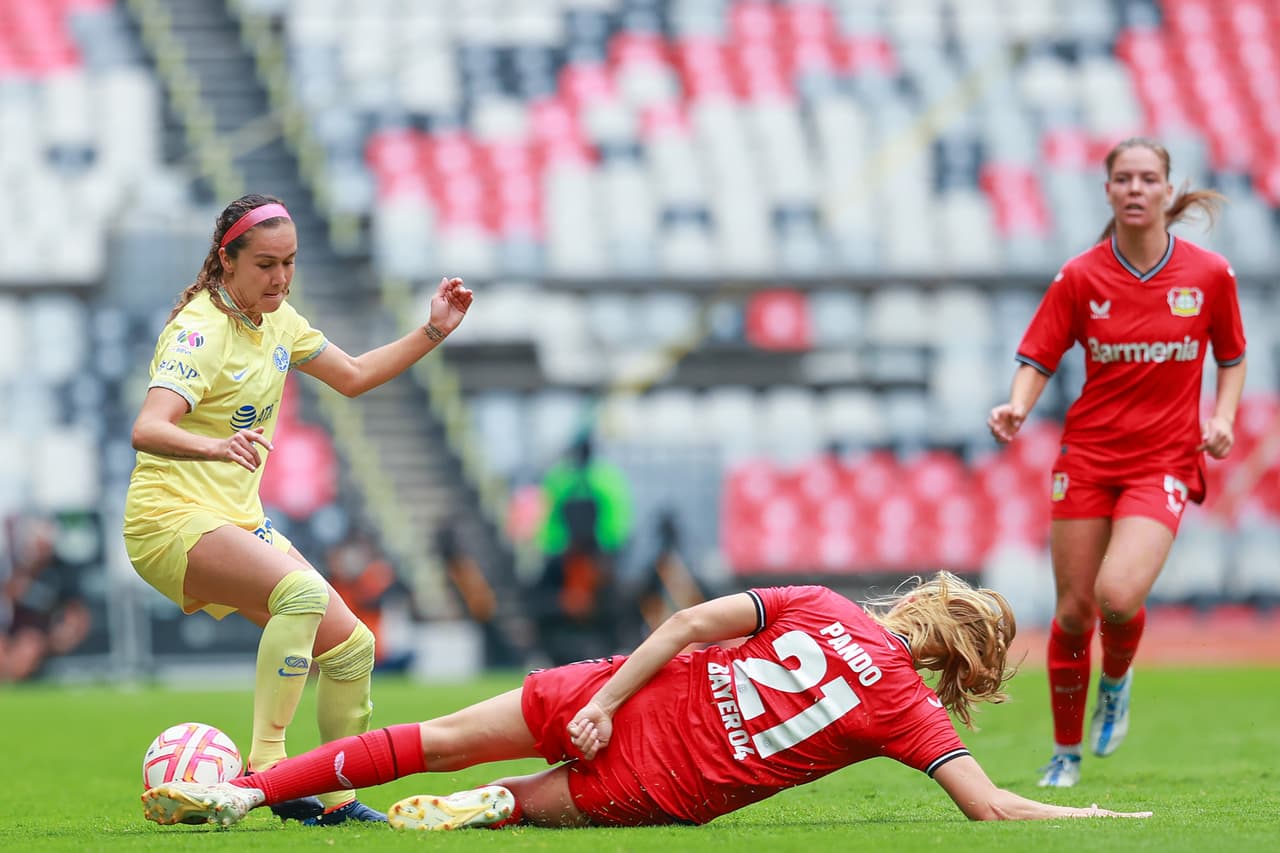 América Femenil derrotó al Bayer Leverkusen sobre la hora con un cabezazo de Janelly Farías para llevarse el partido amistoso en la cancha del Estadio Azteca.