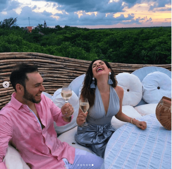 "Tú no solo nos has llenado de amor, lo has sazonado, decorado y servido y quién ha probado tu comida, además de 
<a href="https://www.instagram.com/babymegangg/">@babymegangg</a> y yo, nos queda el corazón contento. ❤️ u! 
<a href="https://www.instagram.com/explore/tags/diadelchef/">#diadelchef</a>”, dijo Michelle.
<br>