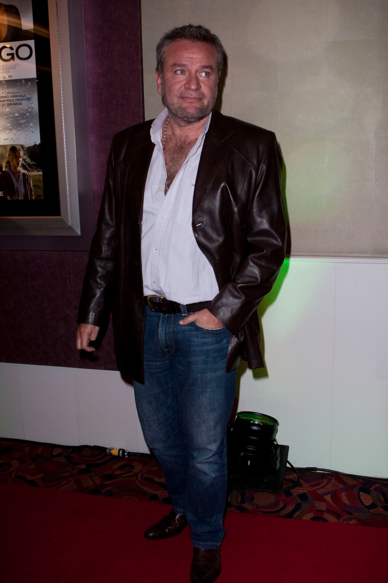 José Alberto Castro encontró nuevamente el amor en 
<a href="https://www.univision.com/famosos/el-guero-castro-tiene-nuevo-romance-con-una-joven-actriz-fotos">Mimí Morales</a>, actriz que trabajó en el más reciente proyecto del productor, la segunda temporada de 'Por amar sin ley'.