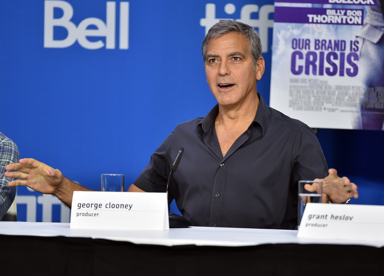 "Cualquiera que diga palabras intolerantes como esas será objeto de burlas y eso es básicamente lo que la historia hará", señaló a los reporteros.