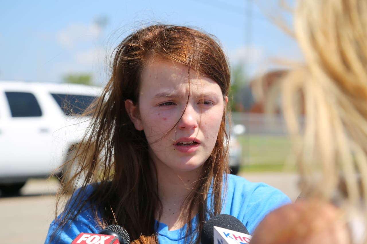 Daisy Sullivan, de 17 años: "Estaba tomando un examen cuando todo empezó, pero supimos que era algo serio cuando vimos a mi profesor de historia corriendo, él es un exmarine", comtò a los medioos presentes en la escena del tiroteo.