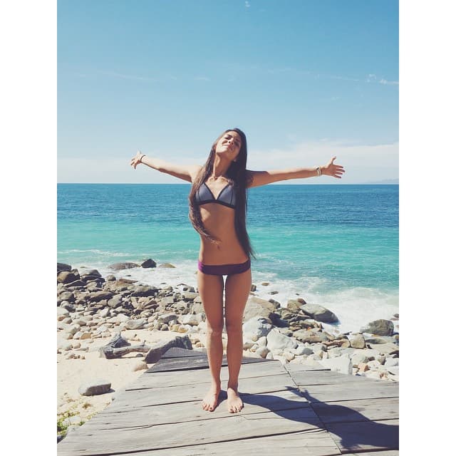 A la orilla del mar.