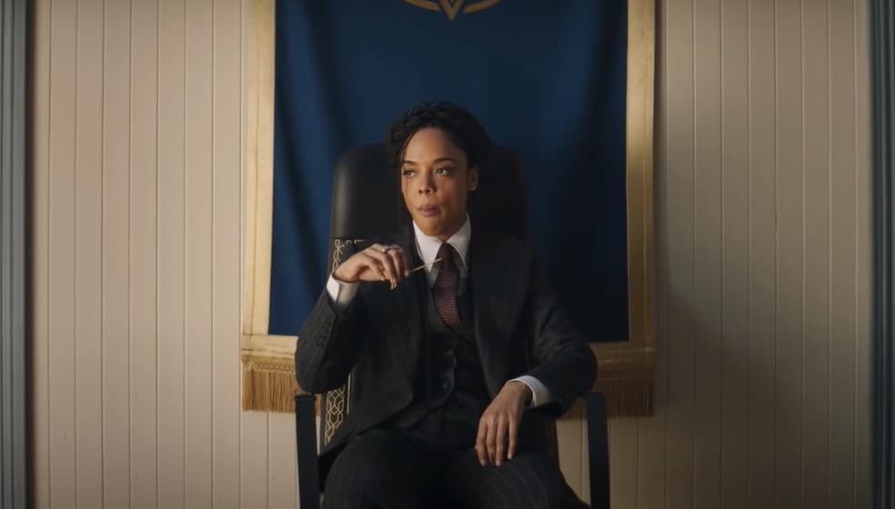 <b>Valkyrie</b>
<br>En la vida real la actriz Tessa Thompson es queer y su personaje Valkryrie también está confirmado que se define bajo esta identidad sexual. En un podcast en octubre de 2017 el director de ‘Thor: Ragnarok’ Taika Waititi confirmó que se cortó una escena de la cinta en la que se mostraba su orientación sexual, además en un Instagram Live en abril de 2020 la misma Tessa Thompson dijo que en ‘Thor: Love and Thunder’ el personaje al ser la nueva Rey de Asgard estará en búsqueda de su reina.